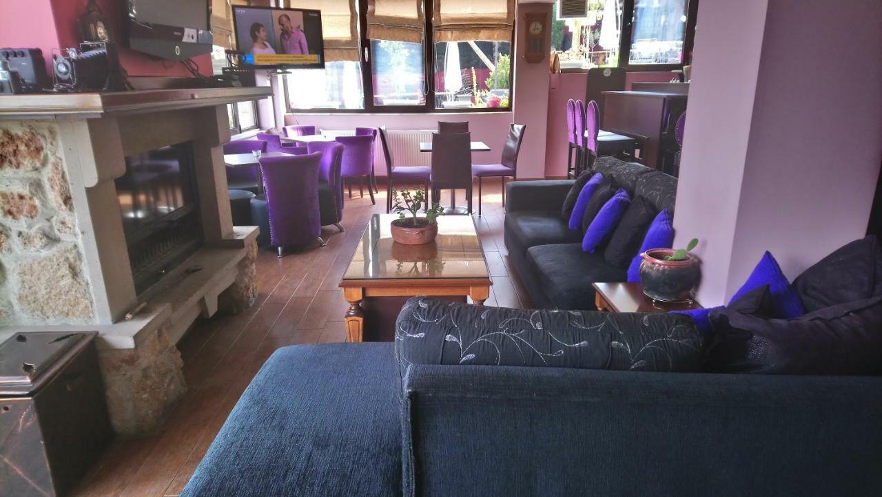 Alpina Suites 카스토리아 외부 사진