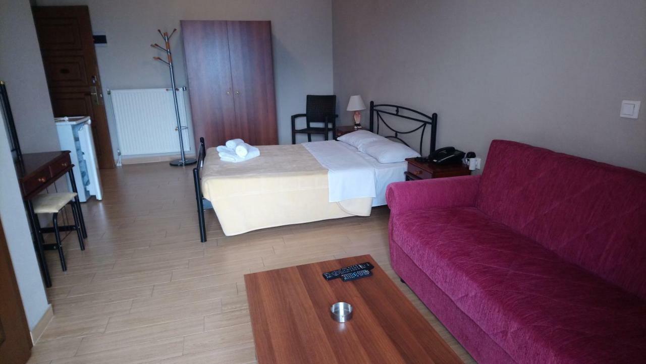 Alpina Suites 카스토리아 외부 사진