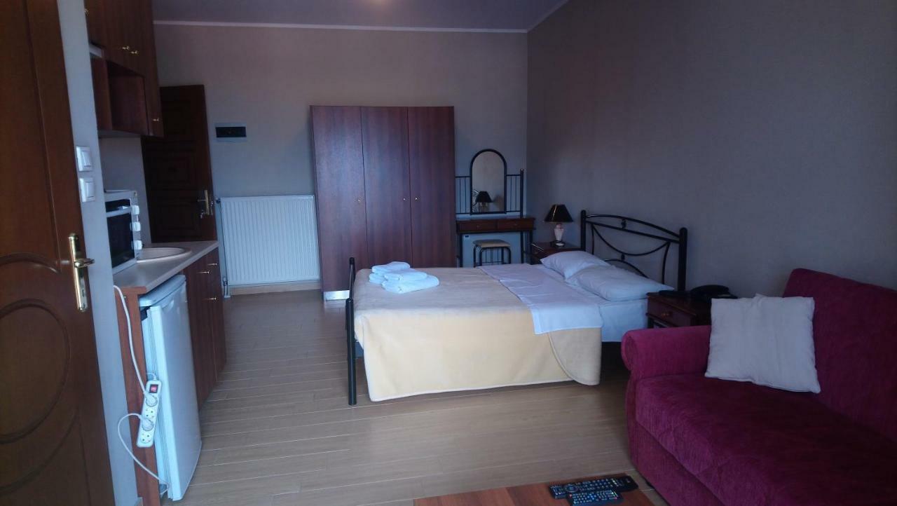 Alpina Suites 카스토리아 외부 사진