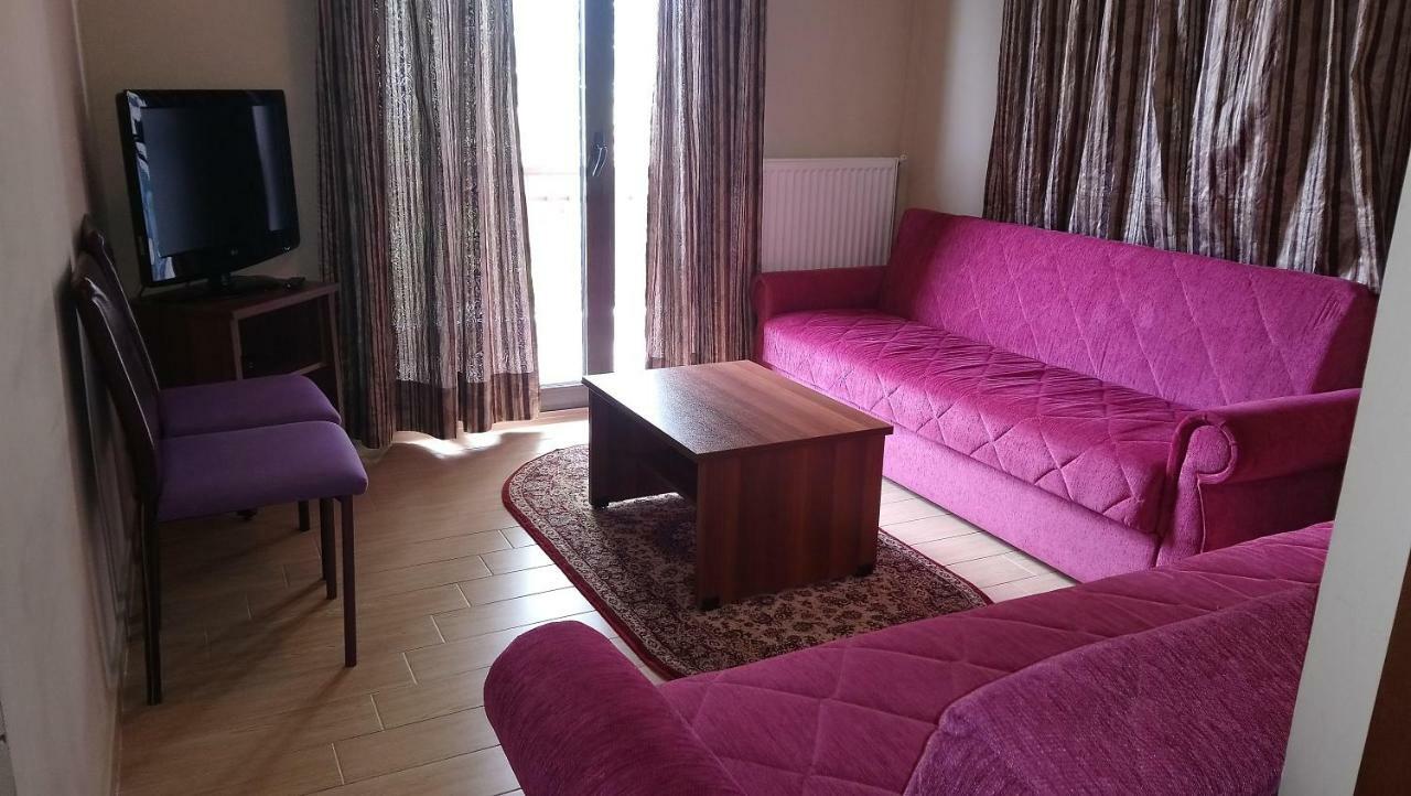 Alpina Suites 카스토리아 외부 사진